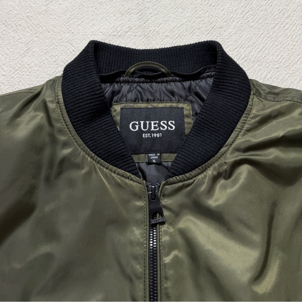 GUESS Men’s Olive Green Bomber Jacket Pocket Triangle Logo XL - Picture 6 of 10